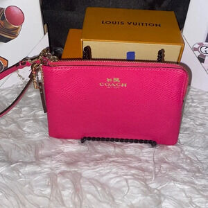 Coach horse and carriage wristlet NWOT